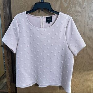 Anthropologie W5 Women's Textured Polka Dot Pink Zippered Back Blouse Size Large